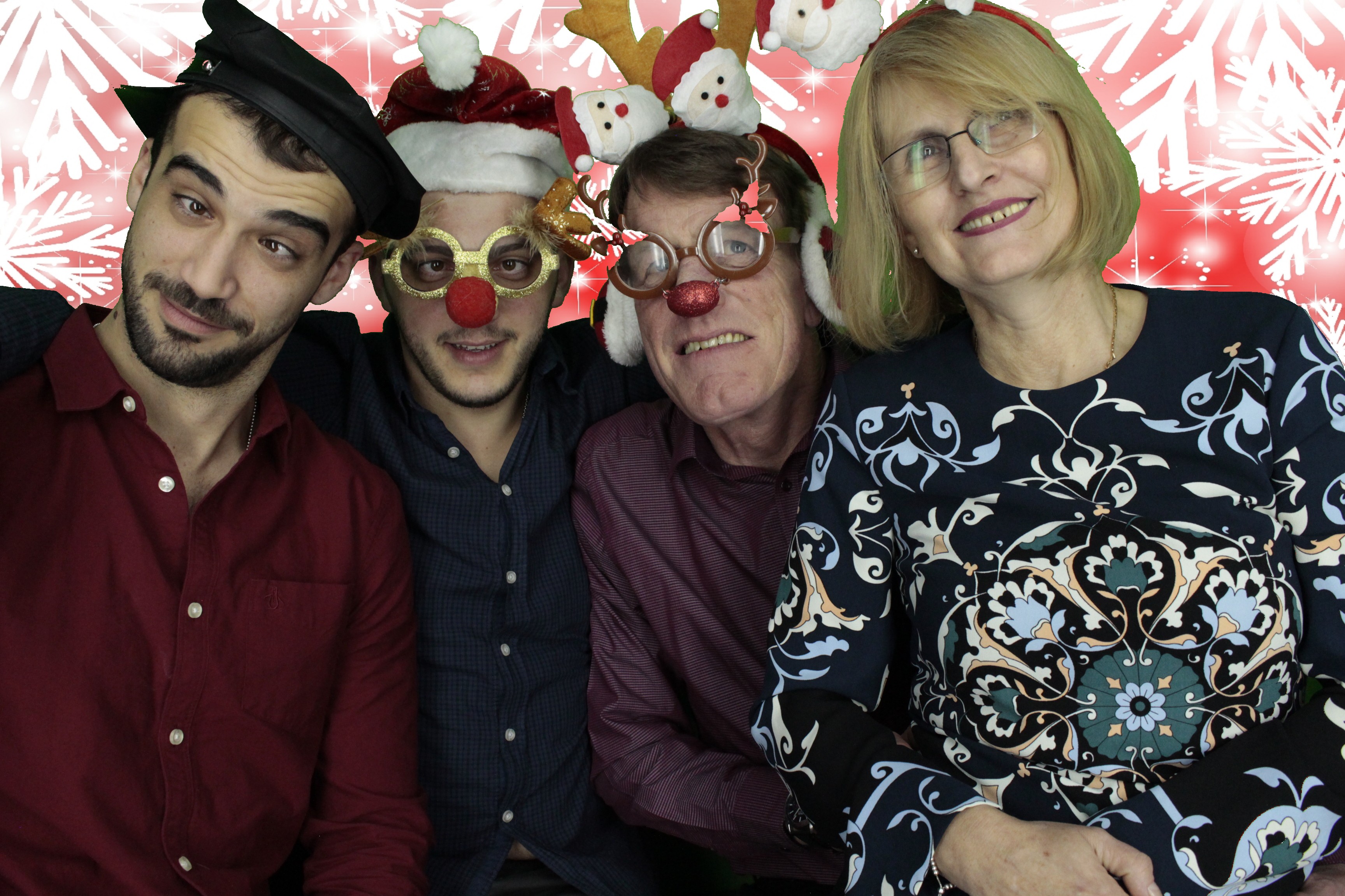 Silvermere Christmas Party | View more photos from the event at gallery.myphotoboothexperience.co.uk/u/MyPhotoBoothExperienceLtd/Silvermere-Christmas-Party-2
